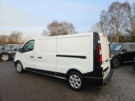 2021 Renault Trafic LL30 Energy DCI 120 Business P €18,990 thumbnail