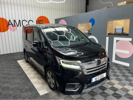 2018 Honda Stepwagon - thumbnail 1