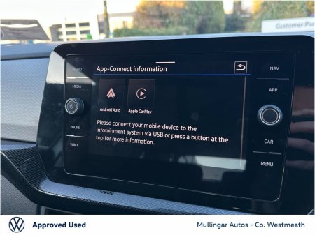 2023 Volkswagen T-Roc 2.0 TDI 116HP Life €28,950 thumbnail