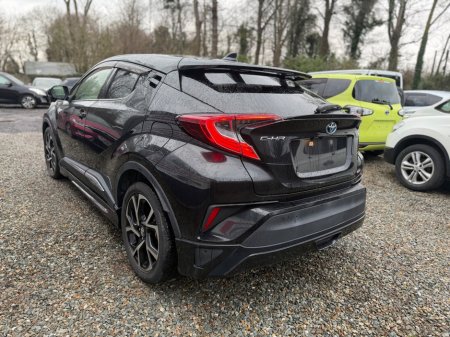 2018 Toyota C-HR 1.8 HYBRID LUNA SPORT €18,900 thumbnail