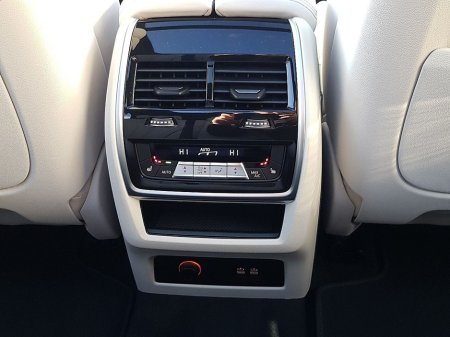 2026 BMW X7 X7 xDrive40d M Sport €197,825 thumbnail