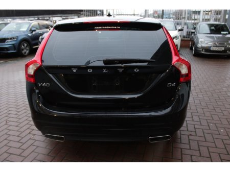 2016 Volvo V60 2.0D4 SE LUXURY EDITION  5DR ESTATE AUTOMATIC // HUGE SPEC // 122,000KM'S /IMMACUALTE CONDITION // BUY WITH CONFIDENCE AA AND SIMI APPROVED DEALER 2025 // FINANCE ARRANGED // ALL TRADE INS WELCOME // €15,950 thumbnail