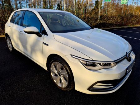 2022 Volkswagen Golf 1.5 TSI 130HP Style €24,999 thumbnail