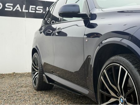 2022 BMW X5 XDRIVE45E 4DR AUTO G05H €62,950 thumbnail