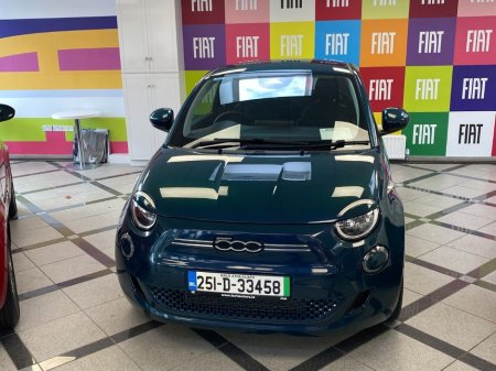 2025 Fiat 500e Fully Electric, e500 Icon, 42KWH 320Kms Range ,