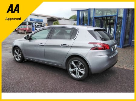 2020 Peugeot 308 Allure 1.5 HDI 130 Auto 6.2 4D €19,995