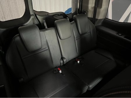 2022 Honda Stepwagon - thumbnail 12