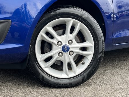 2016 Ford Fiesta 1.25 ZETEC 82PS 3DR €9,500 thumbnail