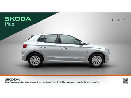 2025 Skoda Fabia ESSENCE 1.0 MPI 80BHP-AS NEW- A/C+REAR PARK ASSIST-LEATHER STEERING WHEEL €21,950 thumbnail