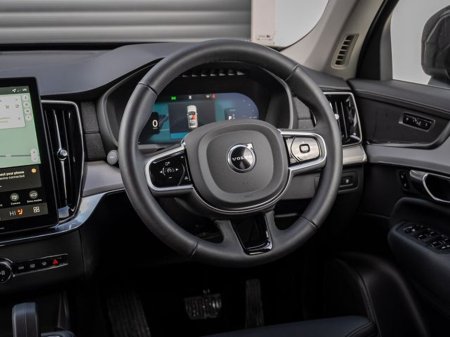 2025 Volvo XC90 - thumbnail 13