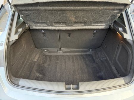 2018 Vauxhall Astra - thumbnail 9