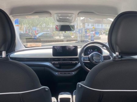 2025 Fiat 500e Icon EV 320km Range €19,950 thumbnail