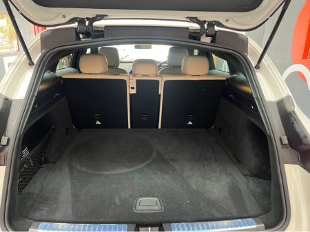 2024 Mercedes-Benz EQC - thumbnail 7