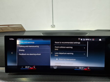 2023 BMW 3 Series 330E TOURING M SPORT (TECH PACK) AUTOMATIC **ONE OWNER / APPLE CARPLAY / CRUISE CONTROL / ELECTRIC BOOTLID / HEAD UP DISPLAY / HARMAN KARDON SOUND / REVERSE CAMERA / WIRELESS PHONE CHARGING** €39,900 thumbnail