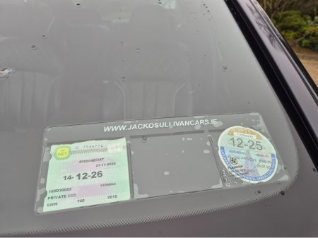 2016 BMW 7 Series - thumbnail 2