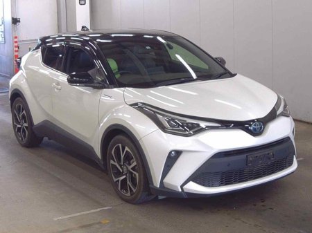 2020 Toyota C-HR SOL HYBRID AUTOMATIC 1.8 PETROL //HALF LEATHER HEATED SEATS//REVERSE CAMERA//KEYLESS ENTRY//