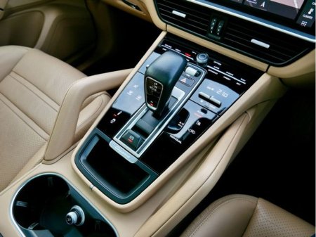 2021 Porsche Cayenne - thumbnail 19