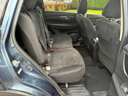 2017 Nissan X-Trail - thumbnail 8