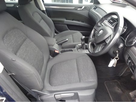 2014 Skoda Superb 1.6 TDI S GREENLINE III 105PS 5 DOOR KEY 11 €7,950 thumbnail