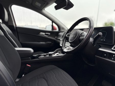 2023 Kia Sportage 1.6 Hybrid K3 €35,995 thumbnail