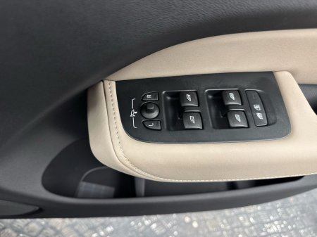 2026 Volvo XC60 - thumbnail 24