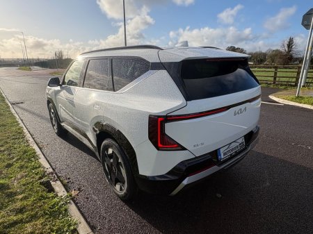 2026 Kia EV5 EV5 EARTH 2, 81KW BATTERY, 7 YEAR WARRANTY, 3 YEAR AA, 0% FINANCE, *3 FREE SEVICES FOR KIA CUSTOMERS* €50,900