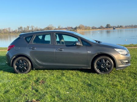 2015 Opel Astra E 1.3 CDTI 5DR €5,450