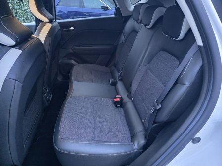 2023 Renault Captur 1.6 E-Tech Plug-in Hybrid 160 Techno Auto €27,900 thumbnail