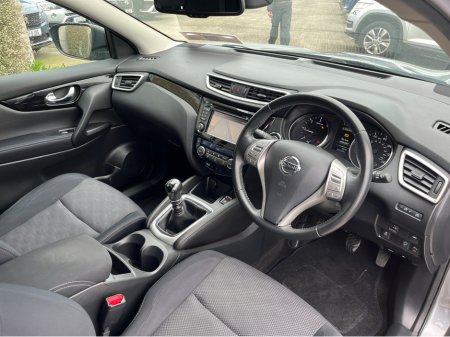 2016 Nissan Qashqai - thumbnail 12