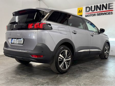 2022 Peugeot 5008 - thumbnail 5