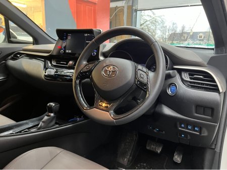 2020 Toyota C-HR €22950 2020 TOYOTA C-HR G 1.8 AUTOMATIC / CRUISE CONTROL / 360° CAMERA AND MORE €22,950 thumbnail
