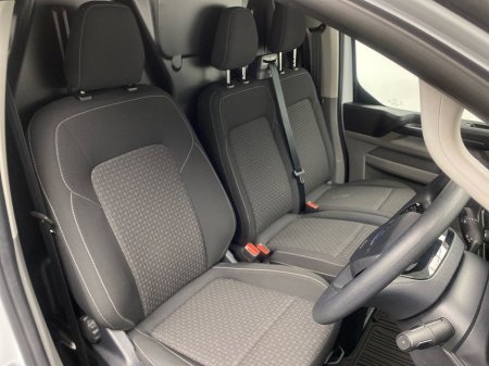 2025 Ford Transit Custom - thumbnail 10