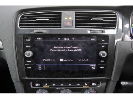 2019 Volkswagen E-Golf - thumbnail 17