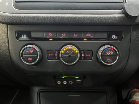 2016 Volkswagen Tiguan €16950 2016 VOLKSWAGEN TIGUAN LOUNGE EDITION 1.4 AUTOMATIC / REVERSE CAMERA / CRUISE CONTROL AND MORE €16,950 thumbnail