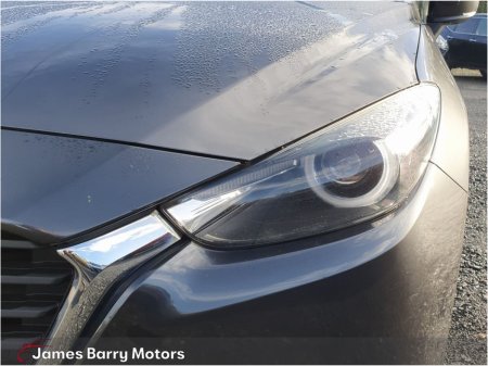 2017 Mazda Mazda3 1.5D 4DR (105ps) EXECUTIVE SE €10,950 thumbnail