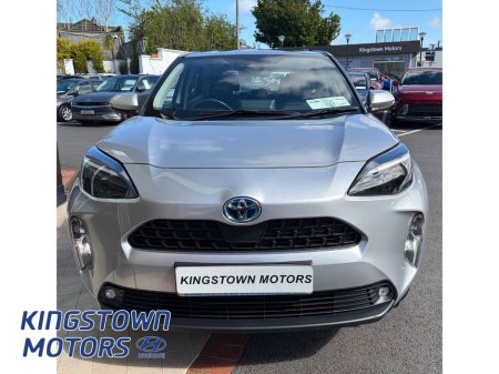 2023 Toyota Yaris - photo 2