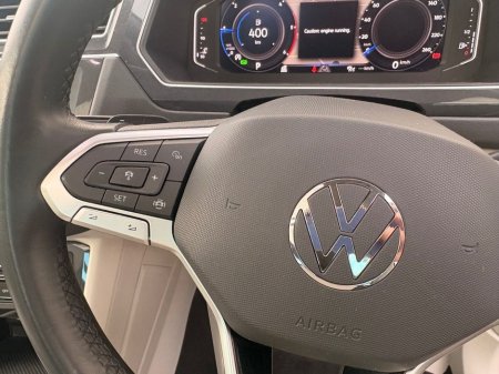 2022 Volkswagen Tiguan 2.0 TDI 150HP Elegance DSG €39,950 thumbnail