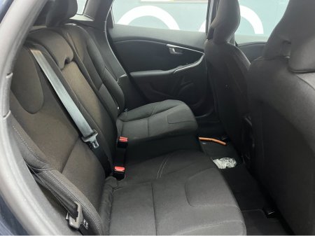 2017 Volvo V40 €14950! 2017 VOLVO V40 AUTOMATIC  T3 KINETIC 1.5 AUTOMATIC / REVERSE CAMERA €14,950 thumbnail