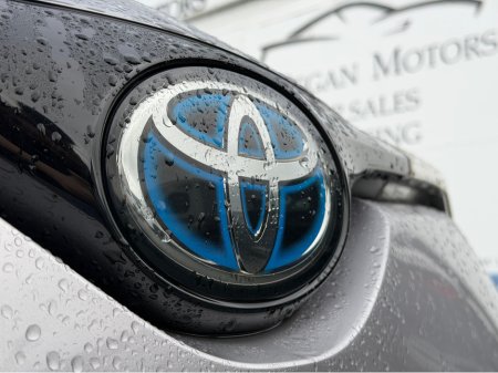 2018 Toyota C-HR (181) 1.8 HYBRID SPORT AUTO €20,450 thumbnail