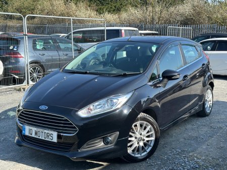 2016 Ford Fiesta - thumbnail 3