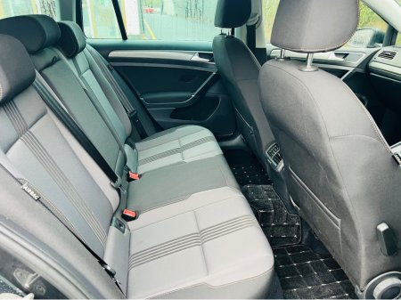 2016 Volkswagen Golf LOUNGE MODEL // 1.2 PETROL // AUTOMATIC €14,950 thumbnail