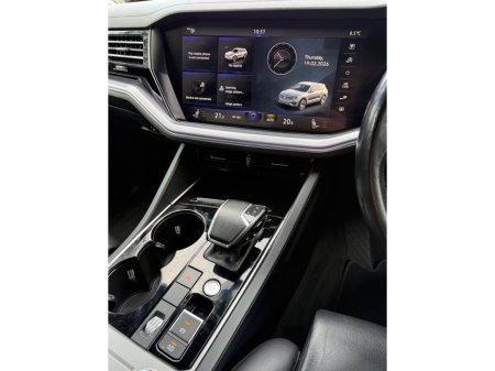 2019 Volkswagen Touareg - thumbnail 12