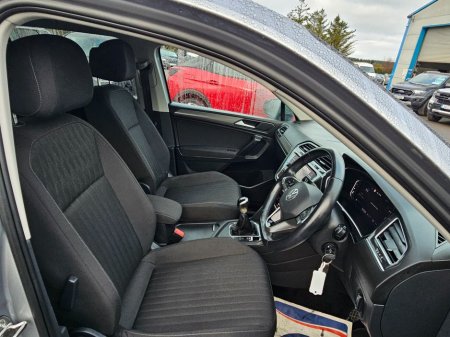 2023 Volkswagen Tiguan Allspace A7 Life 2.0tdi M6F 150 €41,990 thumbnail