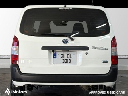 2021 Toyota Corolla PROBOX 1.5 HYBRID AUTOMATIC HEV 5DR €11,900 thumbnail