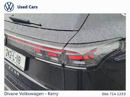 2024 Volkswagen Tiguan R LINE 2.0 TDI 150HP AUTO €54,950 thumbnail