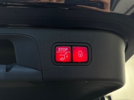 2022 Mercedes-Benz EQC - thumbnail 21