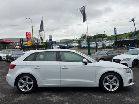 2018 Audi A3 1.4 FULL LEATHER SEATS / VIRTUAL COCKPIT - SMARTPHONE INTERFACE- SATNAV - VIRTUAL COCKPIT - NAVIGATION REVERSING CAMERA -BLIND SPOT - PARKING SENSORS- LEATHER €17,950 thumbnail