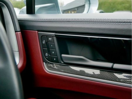 2024 Porsche Cayenne - thumbnail 30