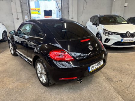 2013 Volkswagen Beetle - thumbnail 10