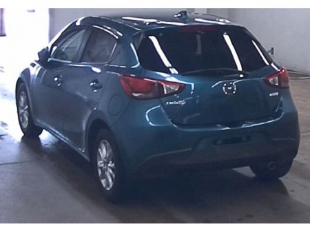 2017 Mazda Demio - photo 4